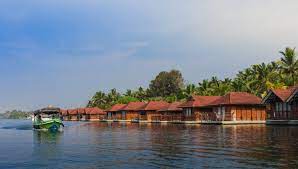 Ernakulam  Munnar  Alleppey  Jatayu Earth center  Varkala  Kovalam  poovar Trivandrum (7 Nights / 8 Days)